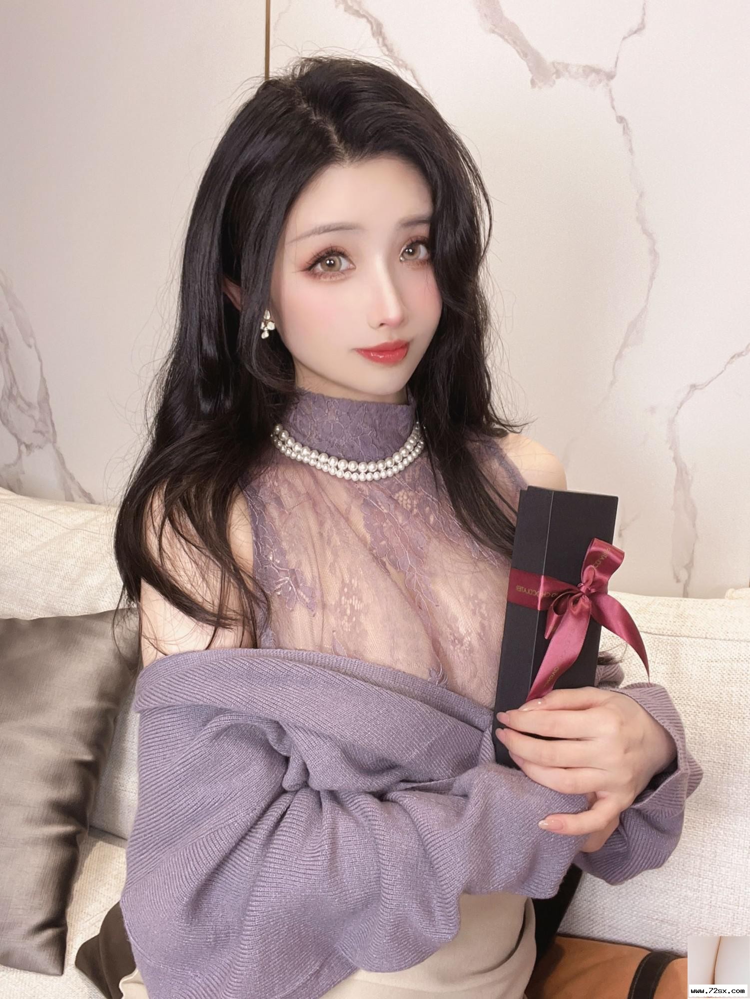 [Coser] rioko涼涼子 – 情人節巧克力 (40P)-黑狗写真局