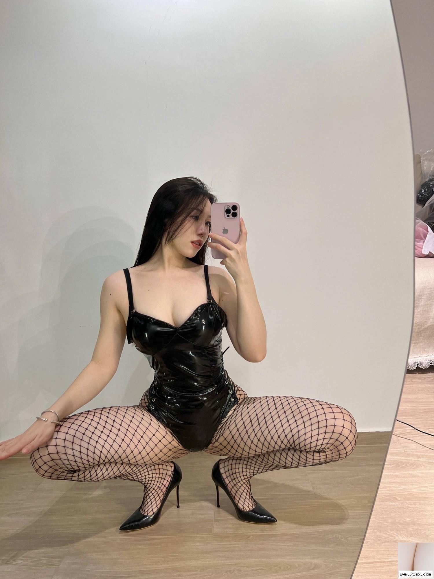 图片[3]-[網路收集] 福利少女 鐵錘姐姐《 M腿網襪 》VIP專屬 [40P]-黑狗写真局