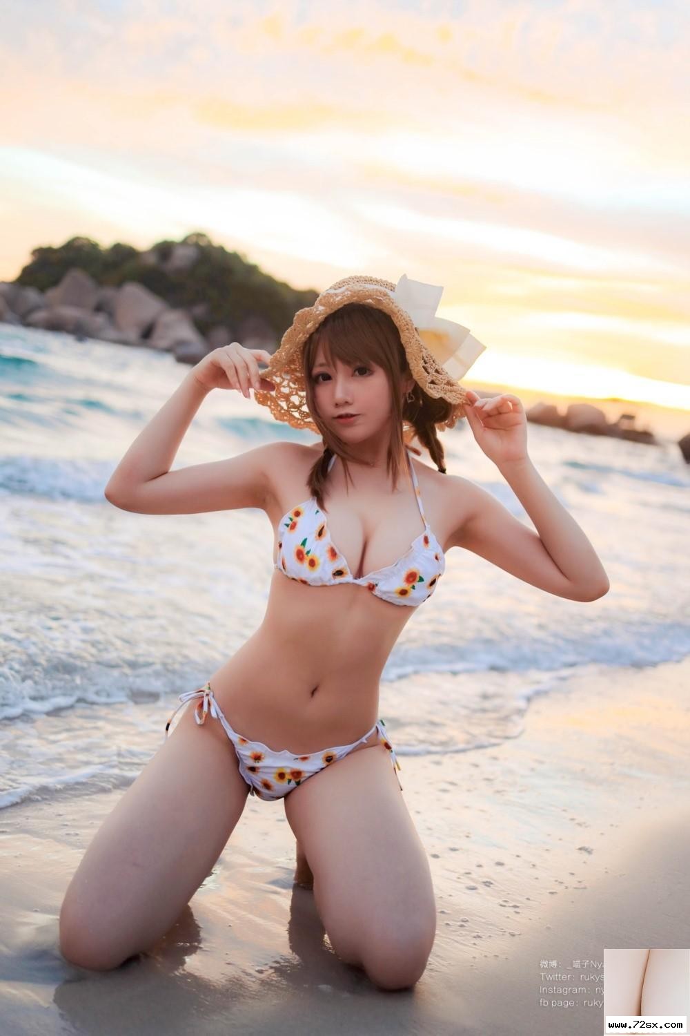(Nyako喵子) 向日葵比基尼(66P)-黑狗写真局